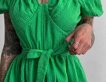 Муслиновое платье мини с корсетной вставкой на талии с косточками Муслиновое платье мини с корсетной вставкой на талии с косточками | PUSHKA SHOP