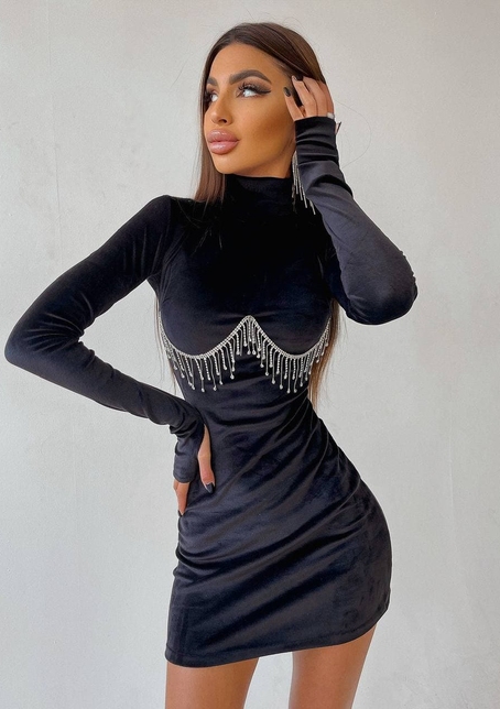 Оксамитова сукня з відкритою спинкою, декорована бахромою зі страз Оксамитова сукня з відкритою спинкою, декорована бахромою зі страз | PUSHKA SHOP