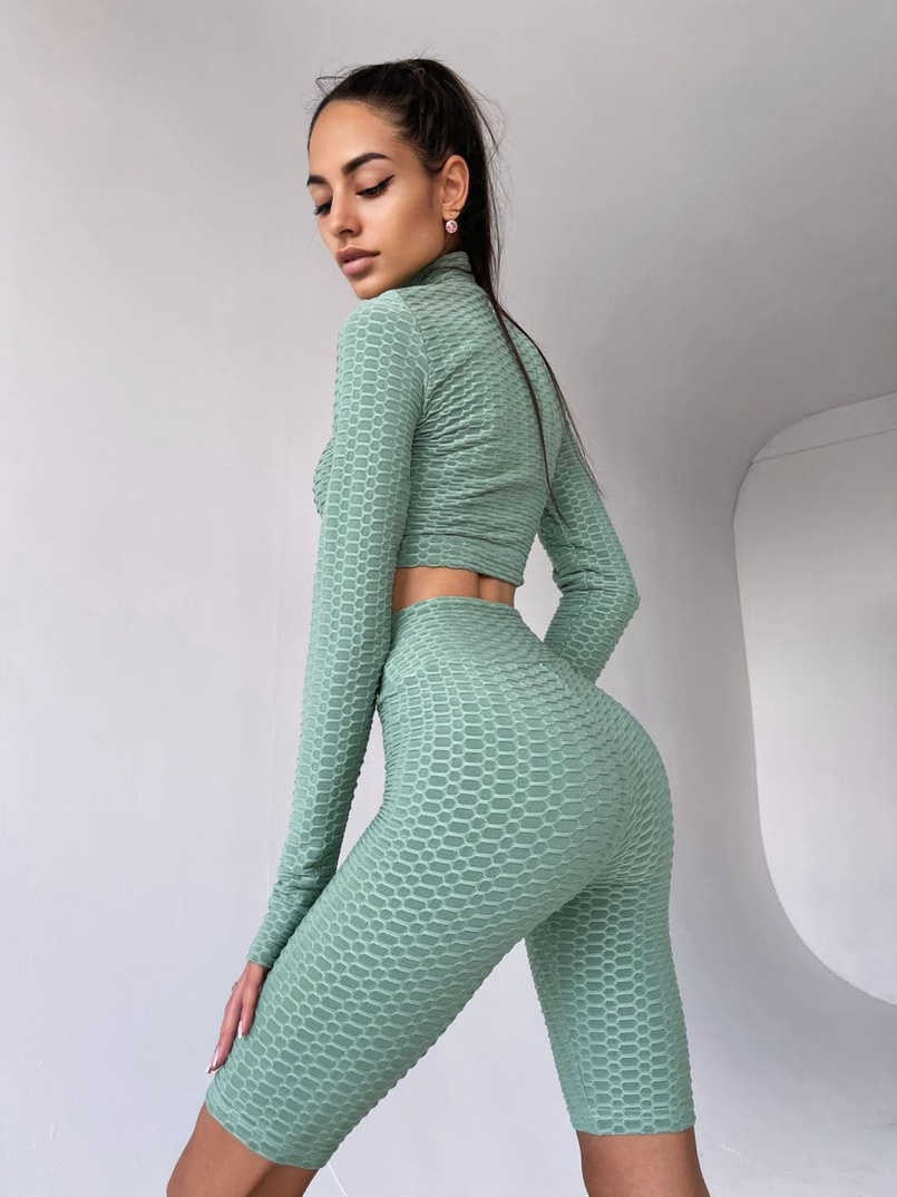 Комплект: топ на молнии + велосипедки Комплект: топ на молнии + велосипедки | PUSHKA SHOP