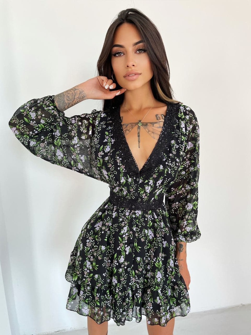 Шифоновое платье с цветочным принтом, декорированное кружевом Шифоновое платье с цветочным принтом, декорированное кружевом | PUSHKA SHOP