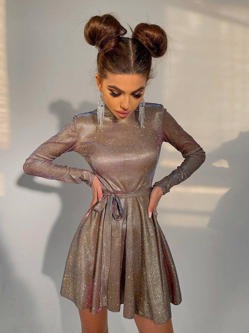 Блискуча сукня з розкльошеною спідницею та високим коміром | PUSHKA SHOP