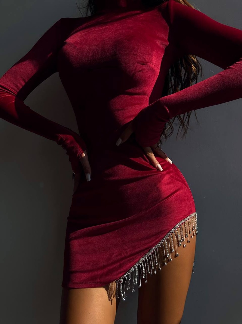 Оксамитова сукня, декорована бахромою зі страз | PUSHKA SHOP