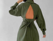 Приталенное платье-рубашка на кнопках с открытой спиной Приталенное платье-рубашка на кнопках с открытой спиной | PUSHKA SHOP