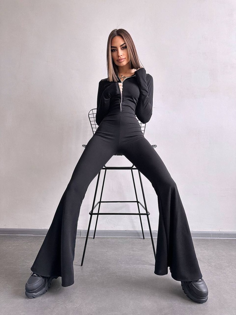 Комбінезон із брюками-кльош Комбінезон із брюками-кльош | PUSHKA SHOP