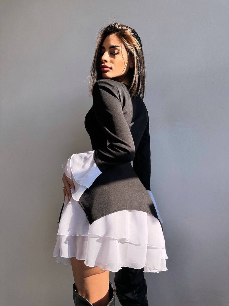 Сукня з воланами та ґудзиками Сукня з воланами та ґудзиками | PUSHKA SHOP