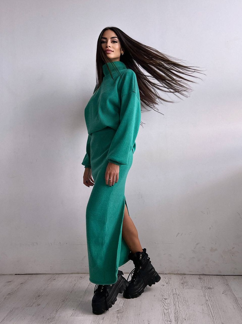 Костюм із теплого трикотажу-рубчика: светр + спідниця | PUSHKA SHOP