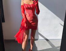 Сукня міні зі шлейфом та рукавичками Сукня міні зі шлейфом та рукавичками | PUSHKA SHOP