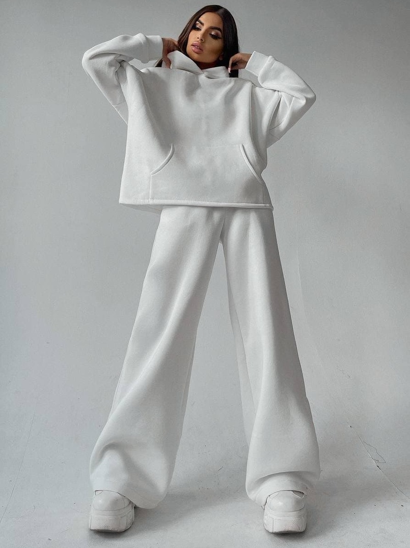 Тёплый костюм с расклешенными брюками   | PUSHKA SHOP