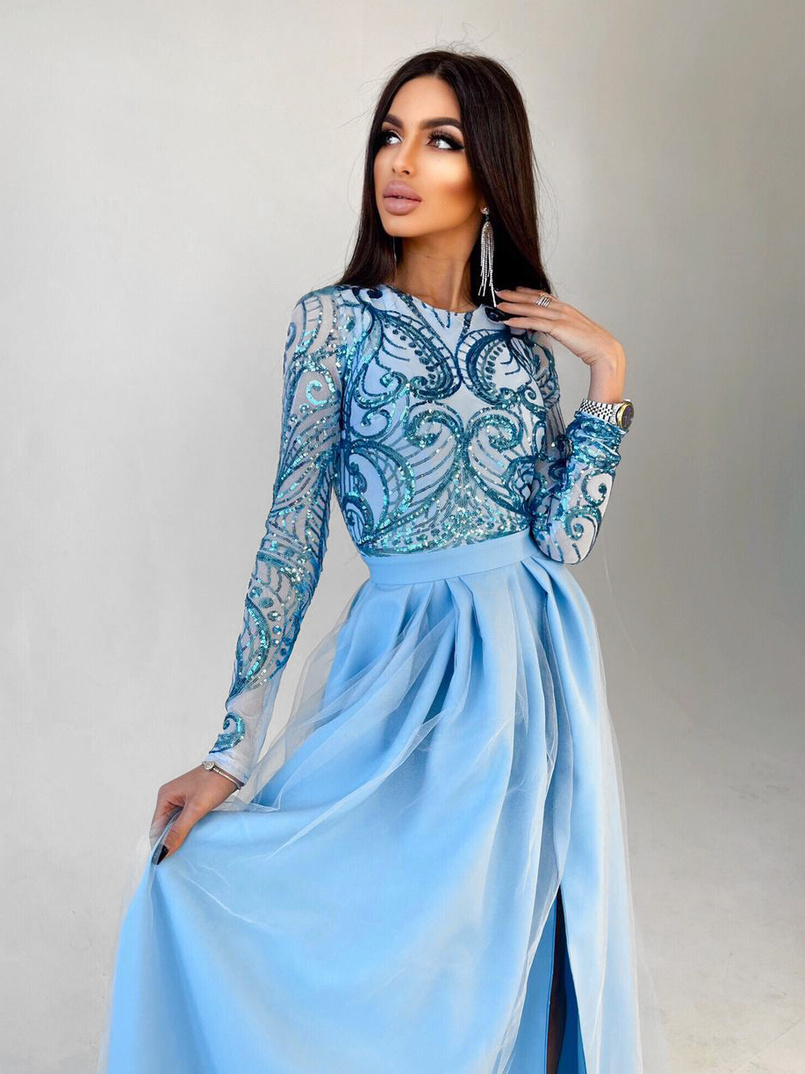 Платье-макси с пышной юбкой и блестящим верхом Платье-макси с пышной юбкой и блестящим верхом | PUSHKA SHOP