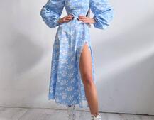 Цветочное платье-миди со шнуровкой на спинке и разрезом на ножке  Цветочное платье-миди со шнуровкой на спинке и разрезом на ножке  | PUSHKA SHOP