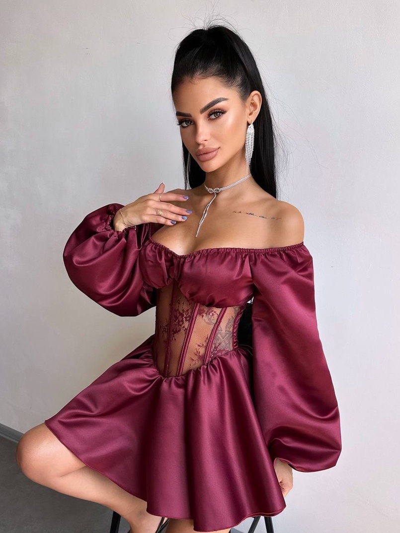 Атласна сукня з обʼємними рукавами та мереживом | PUSHKA SHOP