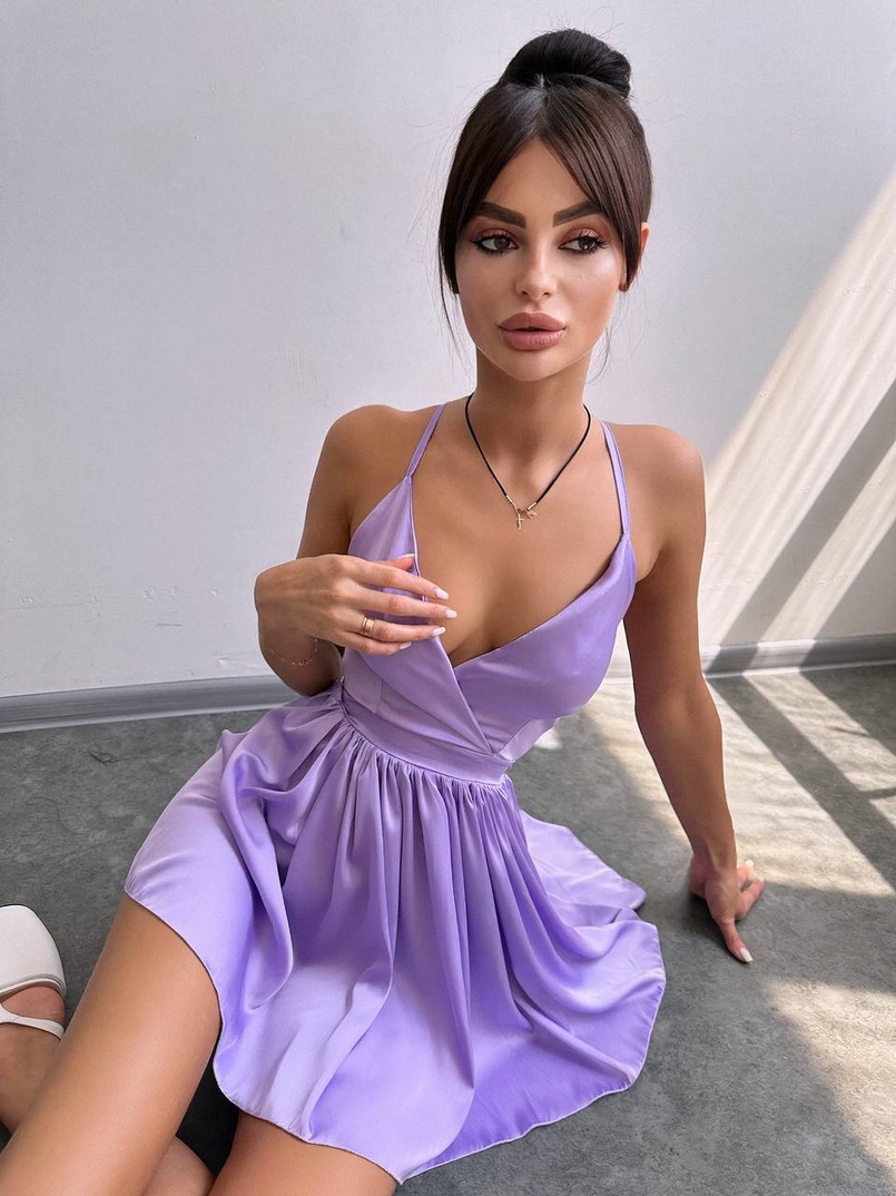 Шовкова сукня з пишною спідницею та шнурівкою на спинці | PUSHKA SHOP