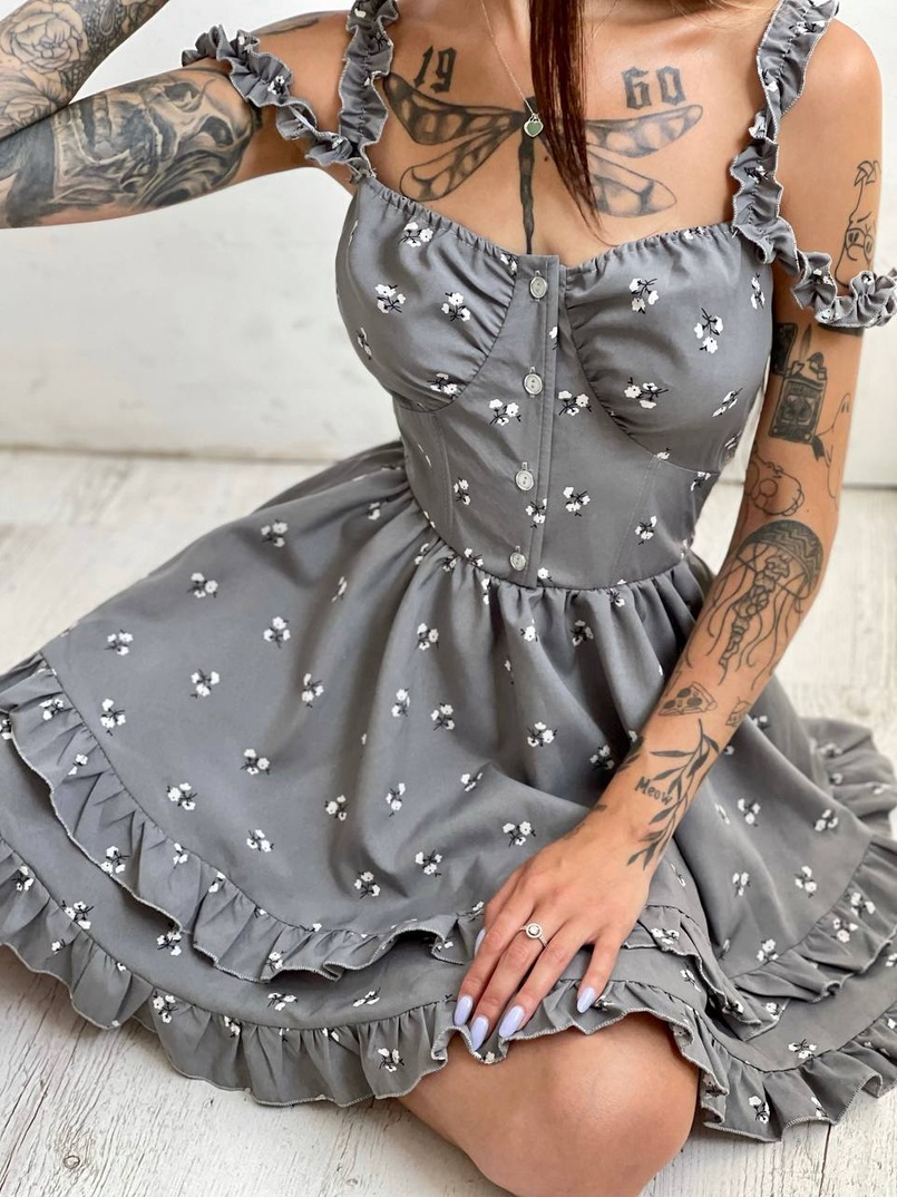 Платье с корсетным верхом и оборками на юбочке Платье с корсетным верхом и оборками на юбочке | PUSHKA SHOP