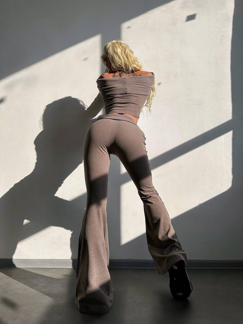 Трикотажний комплект: топ із хомутом + штани кльош | PUSHKA SHOP