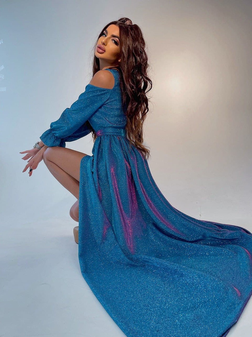 Блестящее платье макси с разрезом  | PUSHKA SHOP