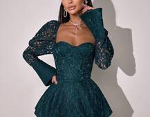 Мереживна сукня з чашечками Мереживна сукня з чашечками | PUSHKA SHOP