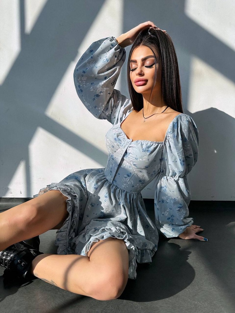 Лялькова сукня з пишною спідницею та корсетним верхом з ніжним квітковим принтом  Лялькова сукня з пишною спідницею та корсетним верхом з ніжним квітковим принтом  | PUSHKA SHOP