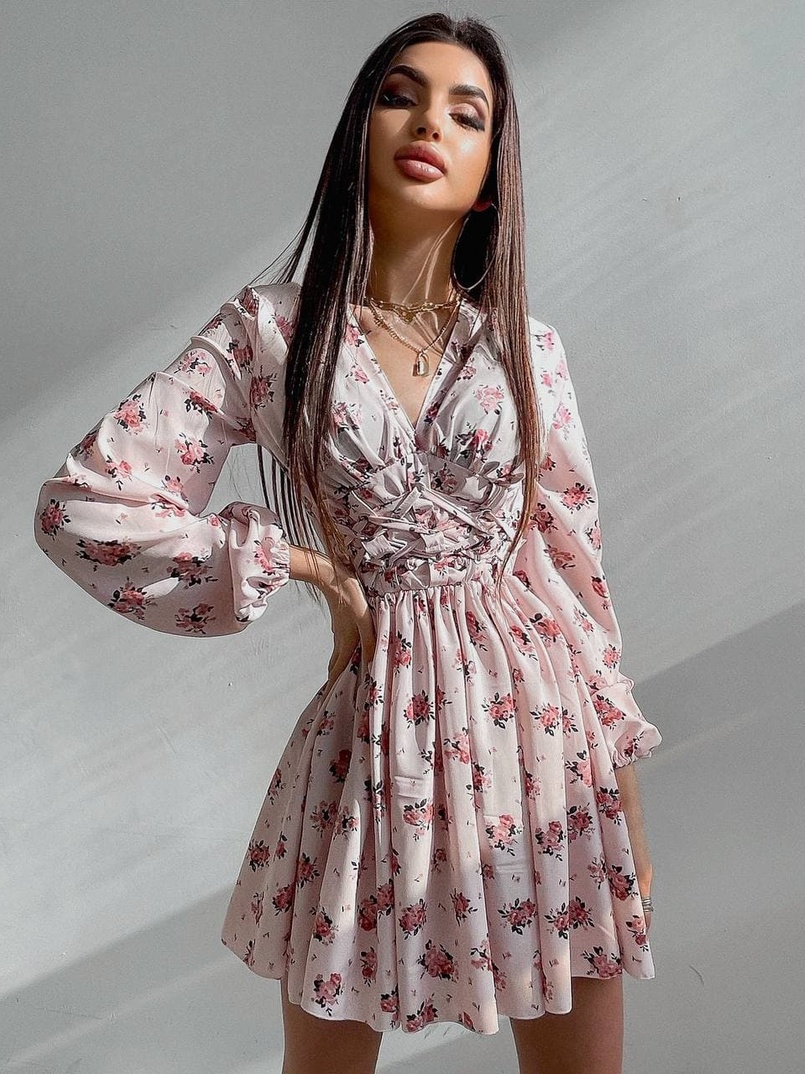 Приталенное платье с корсетной вставкой и  юбкой-солнцем   | PUSHKA SHOP