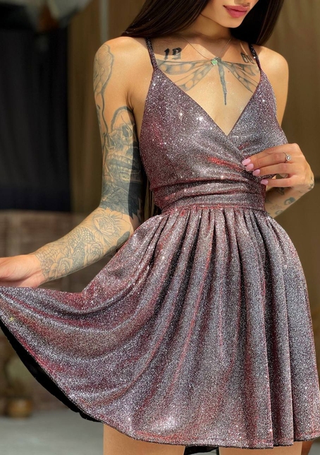 Блестящее платье с пышной юбкой и шнуровкой на спинке  | PUSHKA SHOP