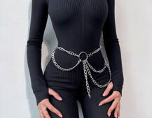 Облягаючий трикотажний комбінезон з поясом-ланцюжком Облягаючий трикотажний комбінезон з поясом-ланцюжком | PUSHKA SHOP