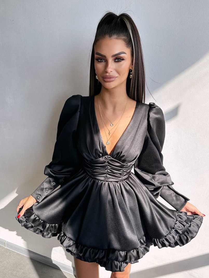 Атласна сукня з пишною подвійною спідницею та об‘ємними рукавами | PUSHKA SHOP