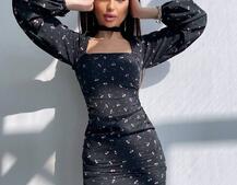 Квіткова сукня зі збіркою з боків Квіткова сукня зі збіркою з боків | PUSHKA SHOP