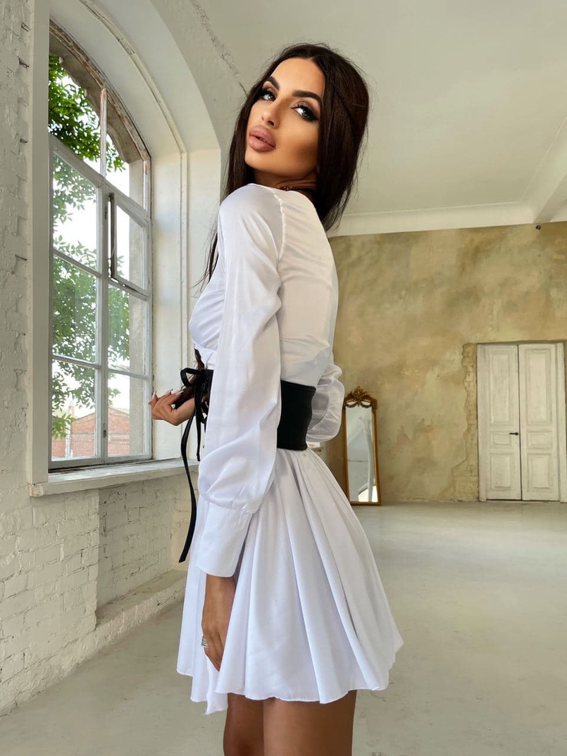 Шелковое платье с разрезом + корсет из эко-кожи Шелковое платье с разрезом + корсет из эко-кожи | PUSHKA SHOP