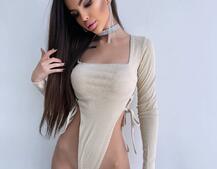 Трикотажне боді зі шнурівкою з боків, прикрашене стразами  Прикраса пришита. Ручна робота.  | PUSHKA SHOP