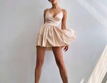 Шовкова сукня з пишною спідницею та шнурівкою на спинці Шовкова сукня з пишною спідницею та шнурівкою на спинці | PUSHKA SHOP