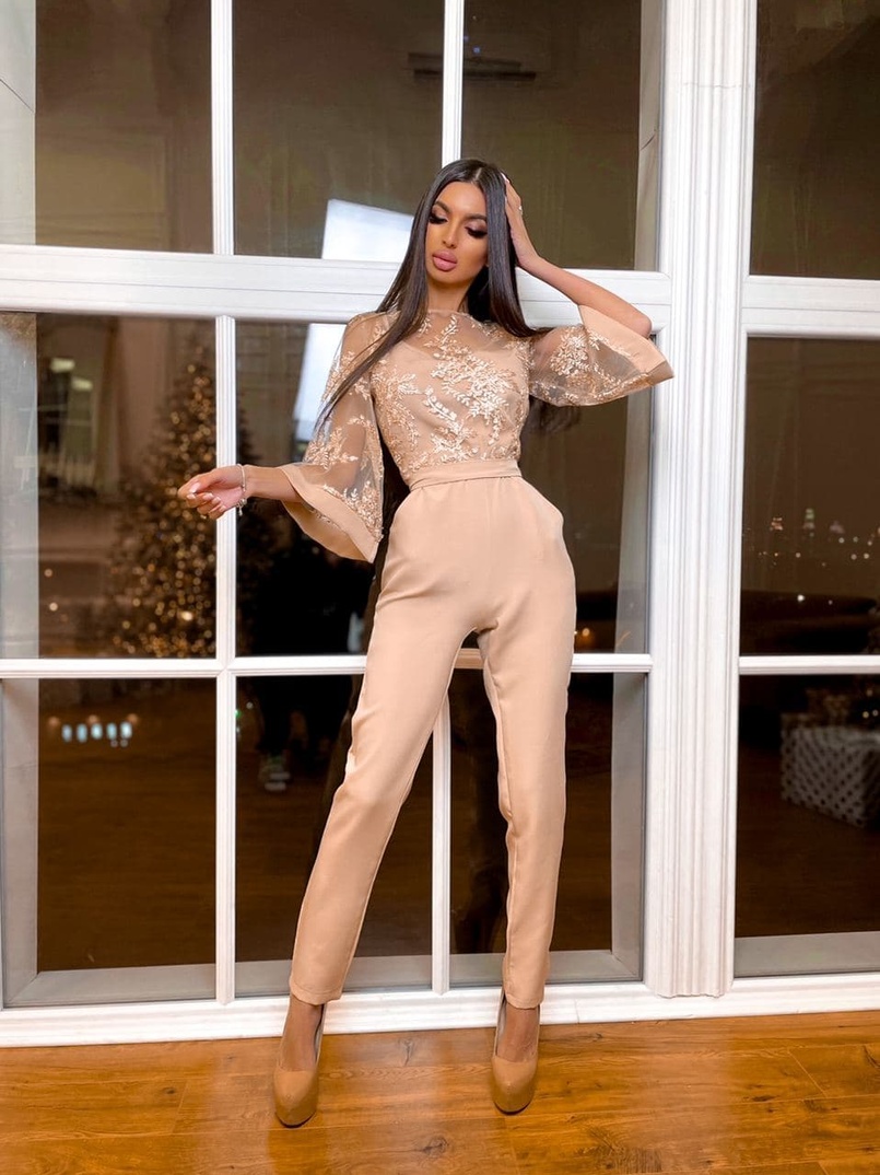 Эффектный комбинезон с кружевным верхом Эффектный комбинезон с кружевным верхом | PUSHKA SHOP