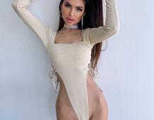 Трикотажне боді зі шнурівкою з боків, прикрашене стразами  Прикраса пришита. Ручна робота.  | PUSHKA SHOP