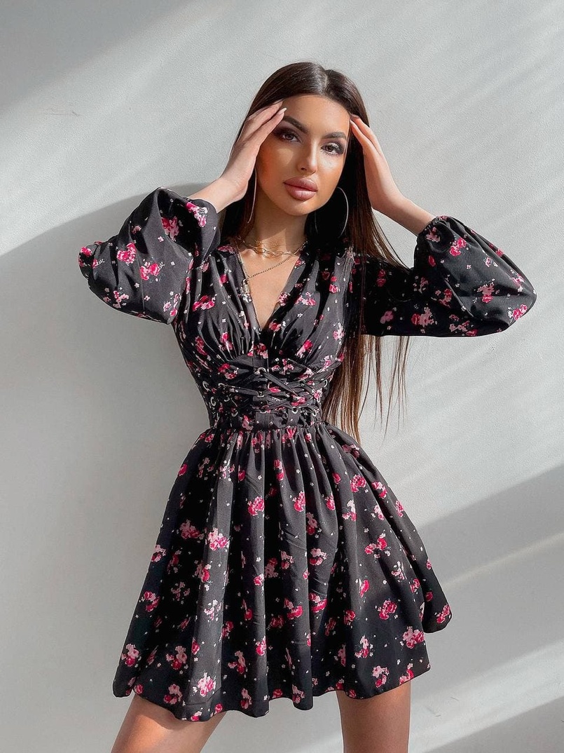 Приталенное платье с корсетной вставкой и  юбкой-солнцем   | PUSHKA SHOP