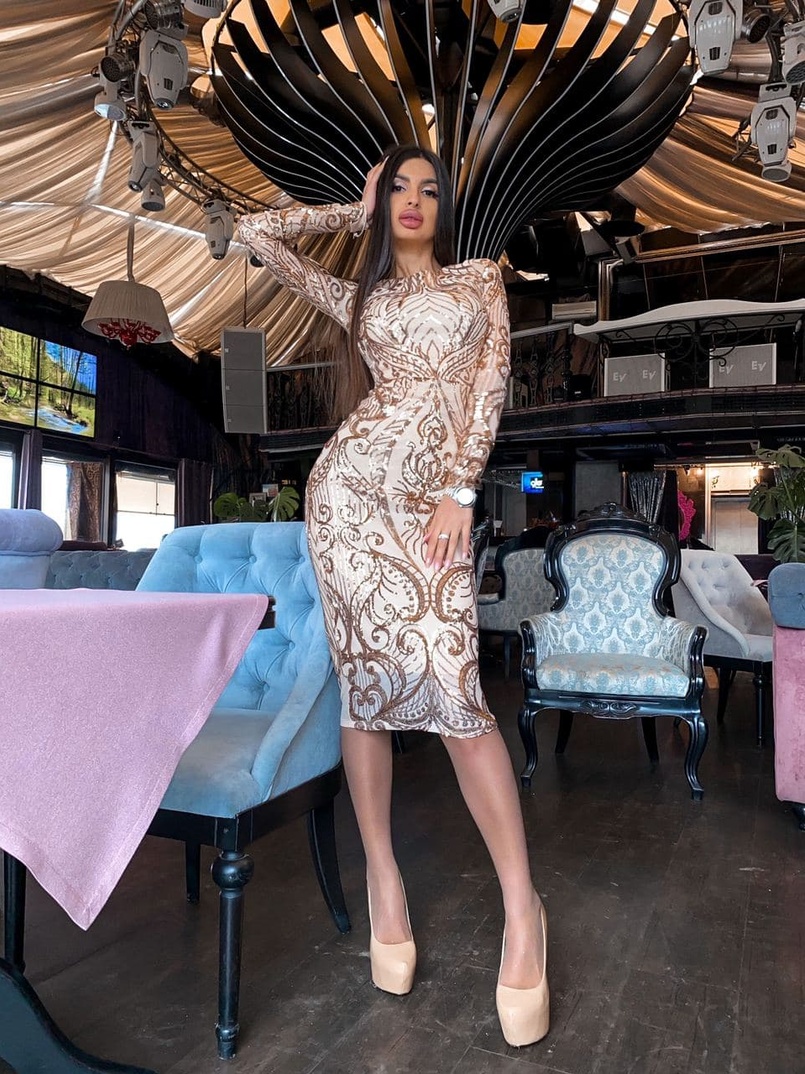 Блестящее платье по фигуре с узором из пайеток | PUSHKA SHOP