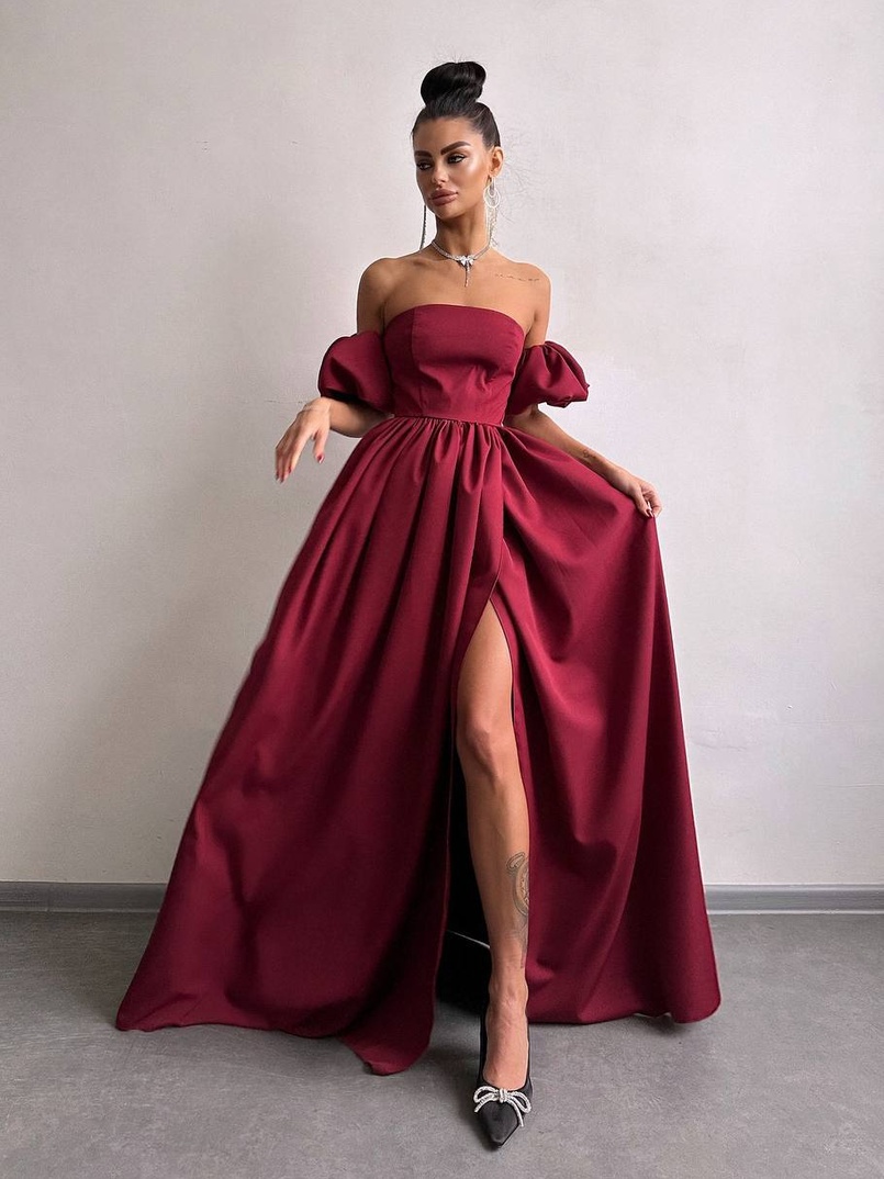 Сукня максі  з розрізом на спідниці та об’ємними рукавами  | PUSHKA SHOP