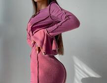 Трикотажное платье с контрастными элементами и шнуровкой Трикотажное платье с контрастными элементами и шнуровкой | PUSHKA SHOP