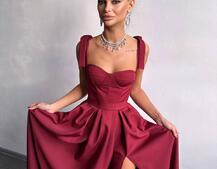 Сукня максі із чашечками та корсетним верхом Сукня максі із чашечками та корсетним верхом | PUSHKA SHOP