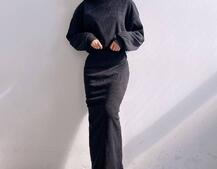 Костюм із теплого трикотажу-рубчика: светр + спідниця Костюм із теплого трикотажу-рубчика: светр + спідниця | PUSHKA SHOP