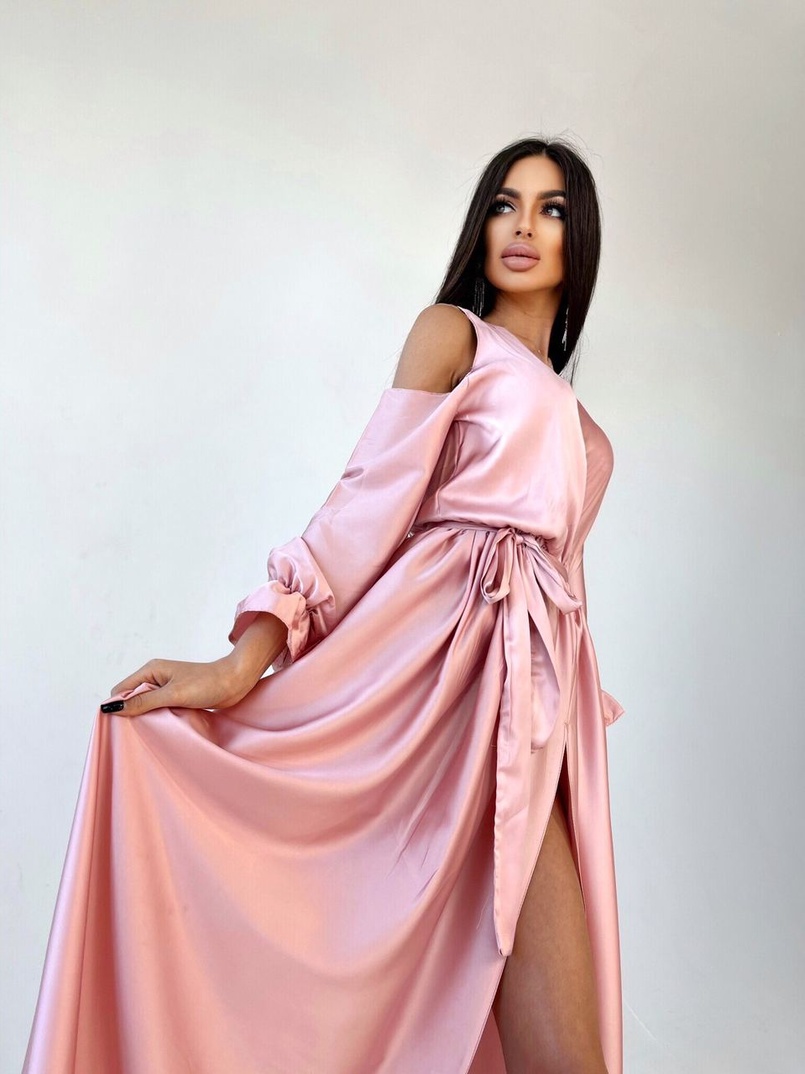 Шелковое платье макси с разрезом Шелковое платье макси с разрезом | PUSHKA SHOP