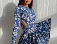 Приталенное платье с открытой спинкой в цветочный принт  | PUSHKA SHOP