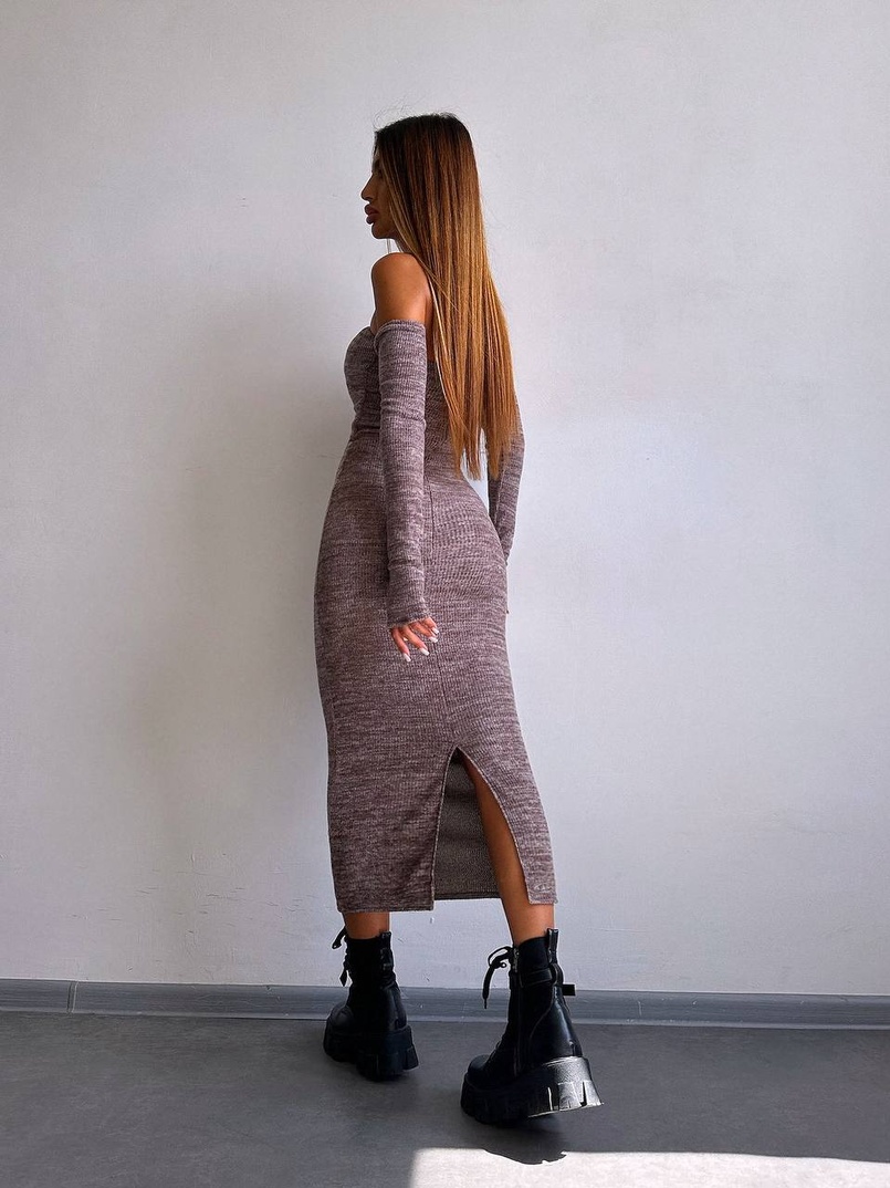 Трикотажна сукня міді з чашечками Трикотажна сукня міді з чашечками | PUSHKA SHOP