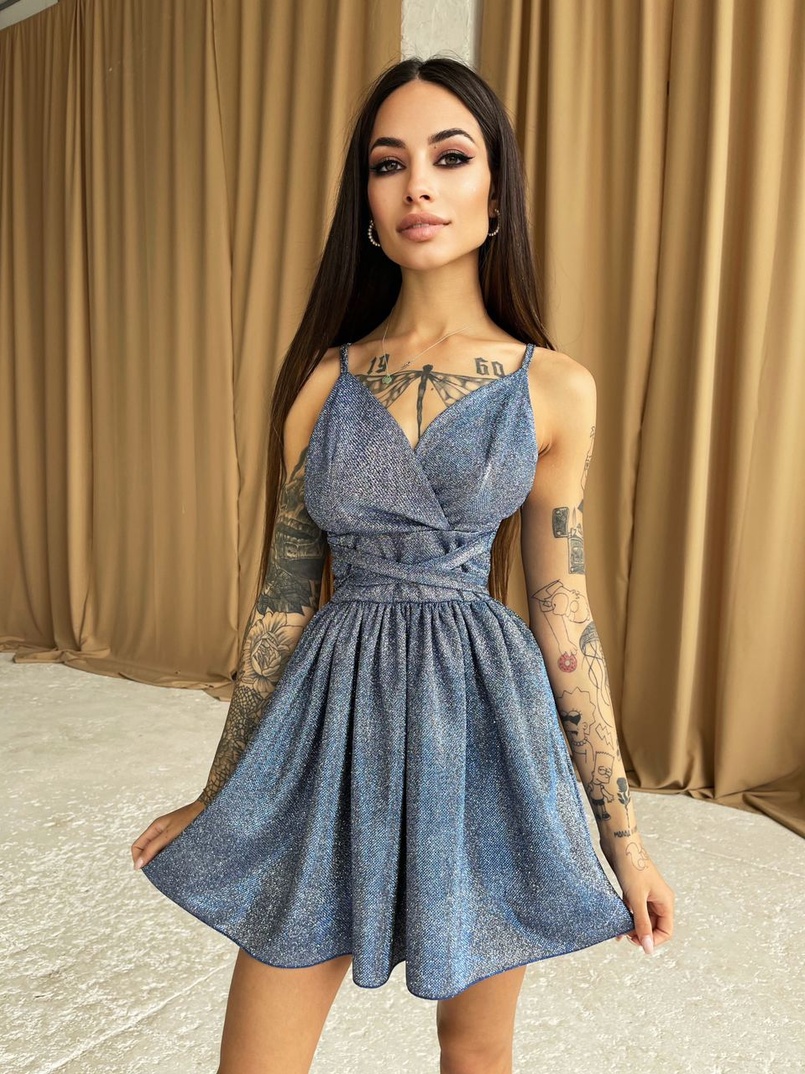 Блестящее платье с пышной юбочкой и завязками на талии  | PUSHKA SHOP