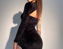 Бархатное платье, декорированное бахромой из страз Бархатное платье, декорированное бахромой из страз | PUSHKA SHOP