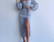 Квітковий комплект: топ із зав'язками на талії + спідниця міді з розрізом Квітковий комплект: топ із зав'язками на талії + спідниця міді з розрізом | PUSHKA SHOP