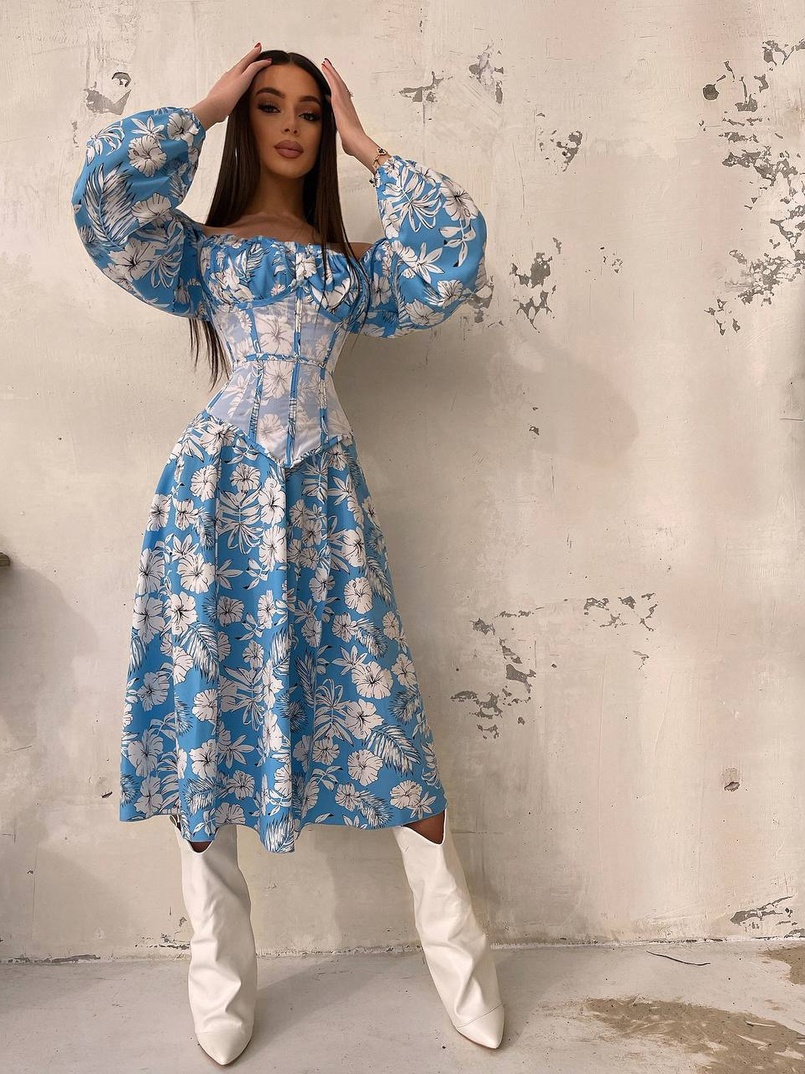 Сукня міді з розрізом в квітковий принт + прозорий корсет Сукня міді з розрізом в квітковий принт + прозорий корсет | PUSHKA SHOP