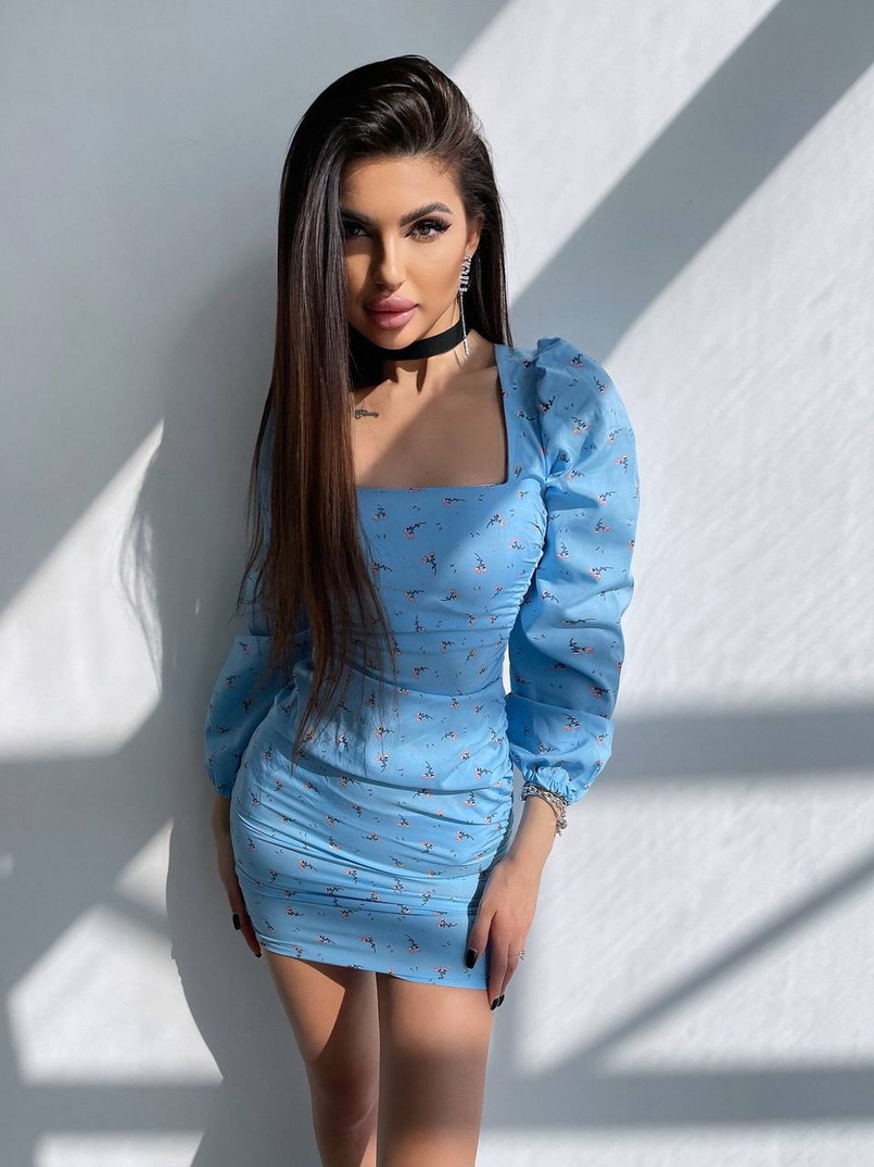 Квіткова сукня зі збіркою з боків Квіткова сукня зі збіркою з боків | PUSHKA SHOP