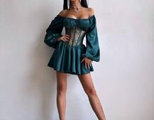 Атласна сукня з обʼємними рукавами та мереживом Атласна сукня з обʼємними рукавами та мереживом | PUSHKA SHOP