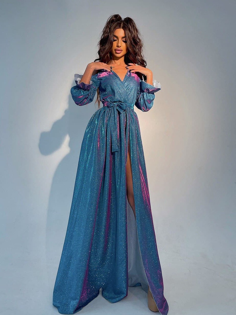 Блестящее платье макси с разрезом  | PUSHKA SHOP