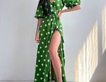 Платье миди в горох с запахом и объемными рукавами Платье миди в горох с запахом и объемными рукавами | PUSHKA SHOP