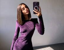 Оксамитова сукня з розрізом, декорована стразами. | PUSHKA SHOP