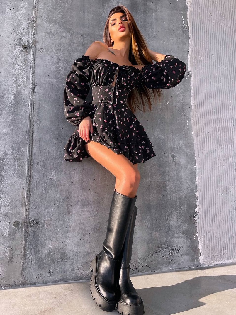 Сукня з воланами та шнурівкою  по спинці | PUSHKA SHOP